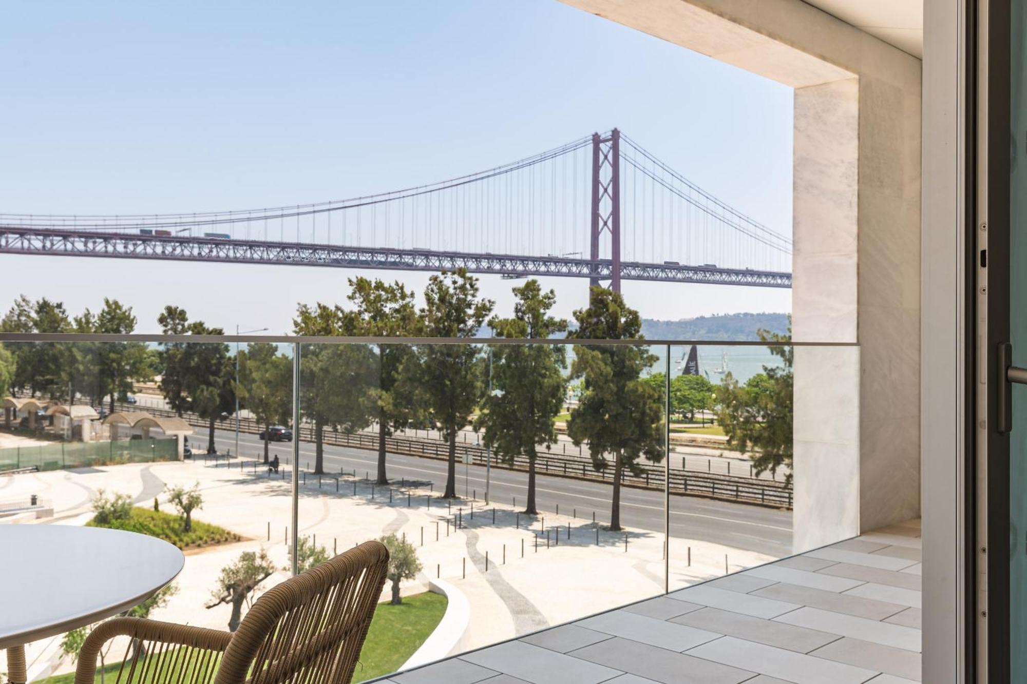 Hyatt Regency Lisbon Hotel Екстериор снимка