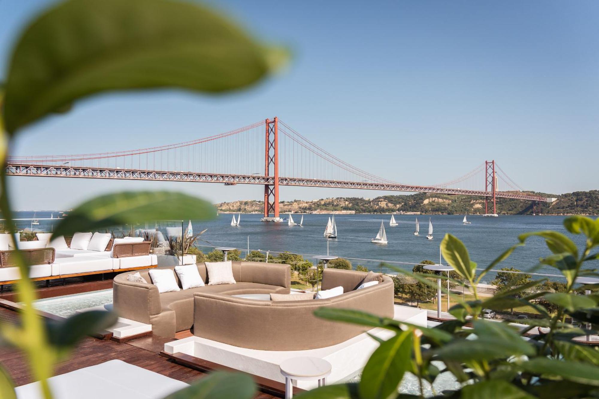Hyatt Regency Lisbon Hotel Екстериор снимка
